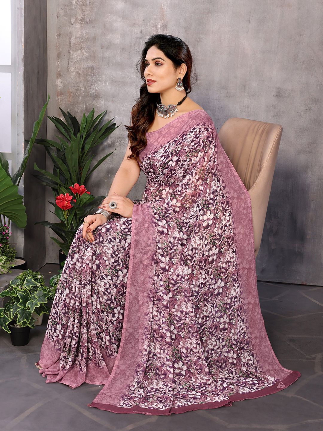 Dhimhi Women's Floral Printed Pure Georgette Saree