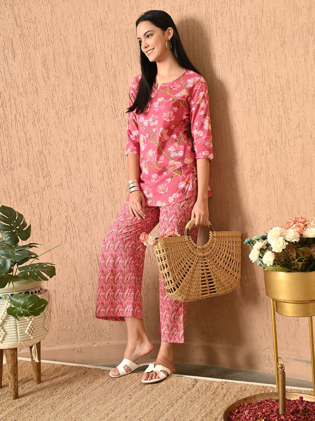 Dhimhi Women's Floral Printed Pure Cotton Kurti with Trousers