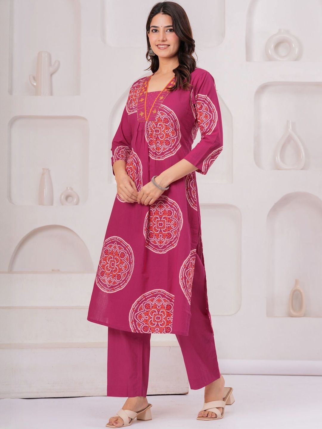 Dhimhi Women's Ethnic Motifs Printed Mirror Work Pure Cotton Straight Kurta With Trousers