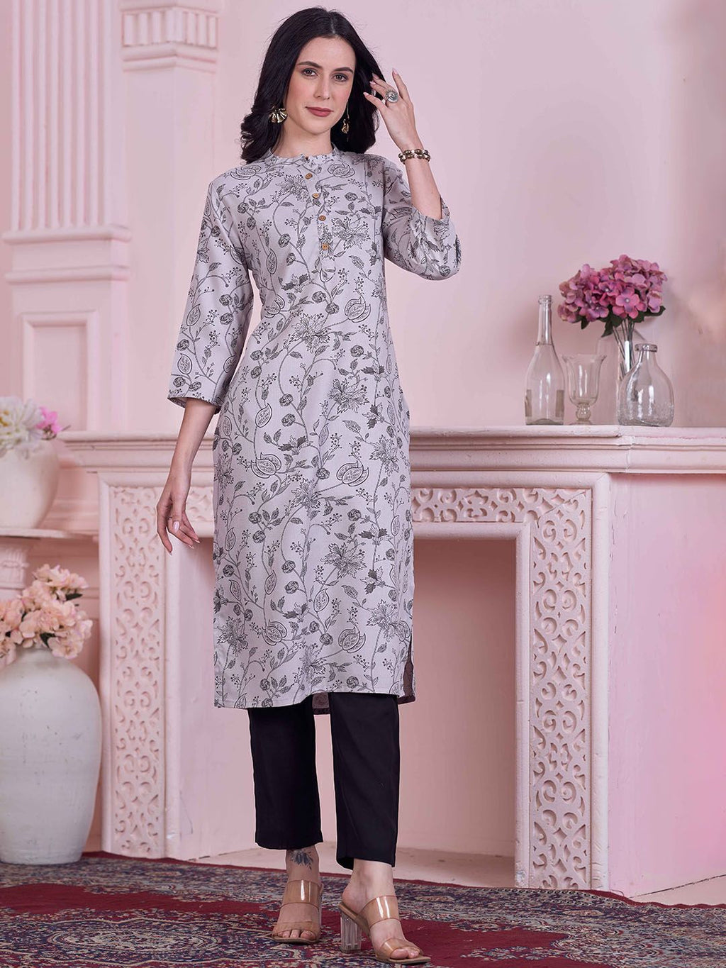Women Floral Printed Thread Work Kurta