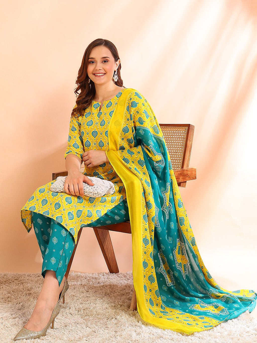 Dhimhi Women's Printed Silk Blend Kurta Sets - dhimhi